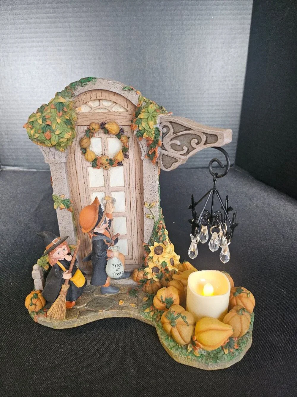 Vintage Yankee Candle Halloween Kids Trick or Treat Tart Wax Warmer Retired Rare